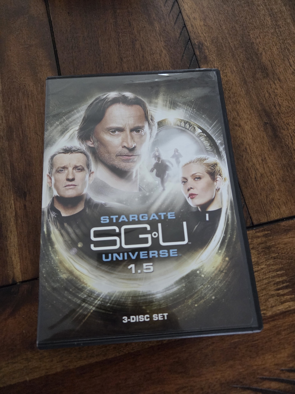 Stargate SG-1 / SGU Universe 1.5 3-Disc DVD Set